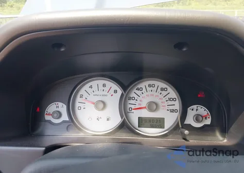 2005 Ford Escape Xlt z USA, uszkodzony, nr VIN 1FMYU931X5KD76342